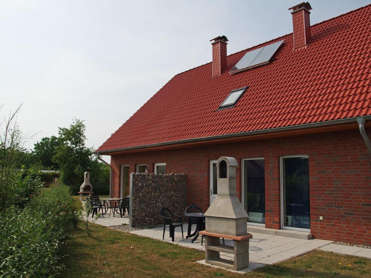 5-Bedroom Holiday Home In Zierow With Garden المظهر الخارجي الصورة